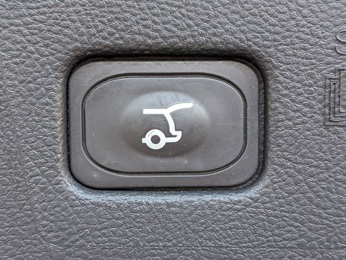 Certified 2024 Ford Edge SEL w/ Convenience Package image 15