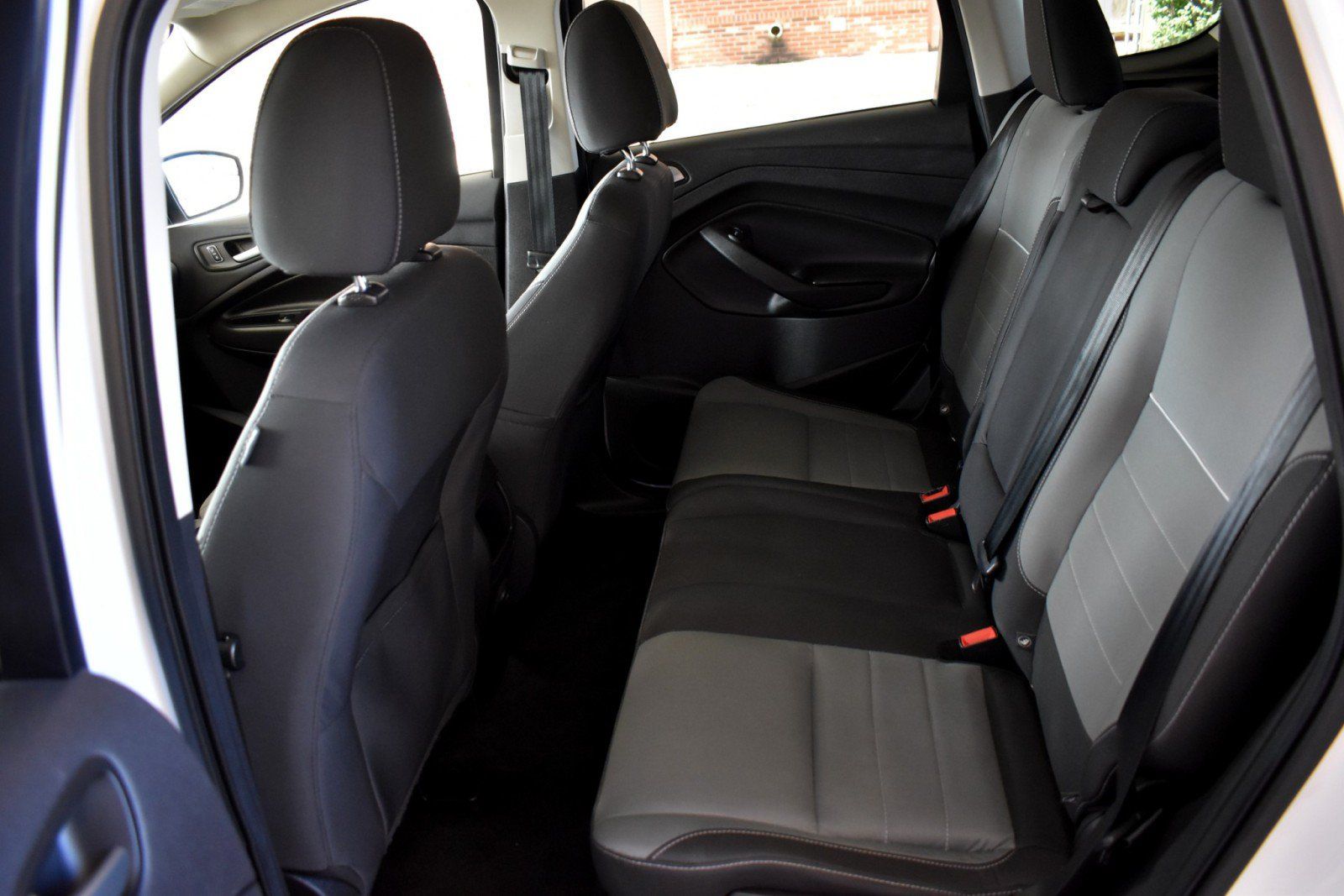 Used 2015 Ford Escape SE FWD image 29