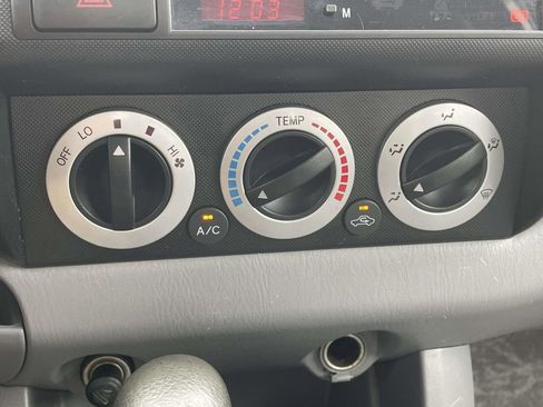 Used 2005 Toyota Tacoma 2WD Regular Cab image 15