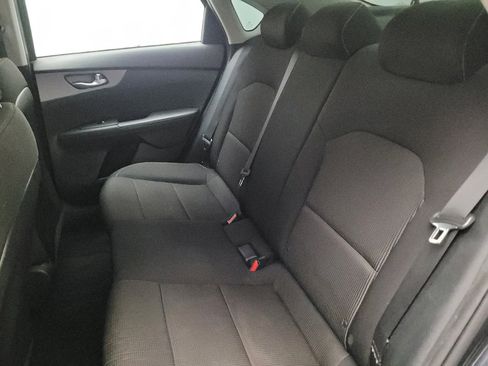 Used 2019 Kia Forte LXS FWD image 18