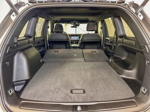 New 2026 Jeep Grand Cherokee Altitude AWD/4WD image 15