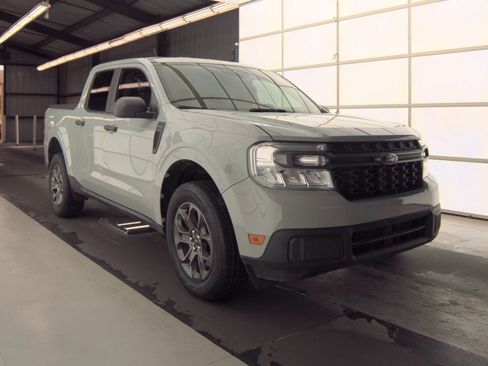 Used 2022 Ford Maverick XLT image 6