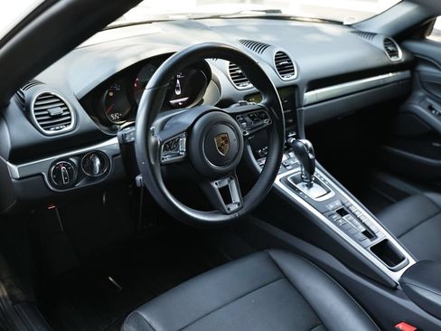 Used 2025 Porsche 718 Boxster S RWD image 22