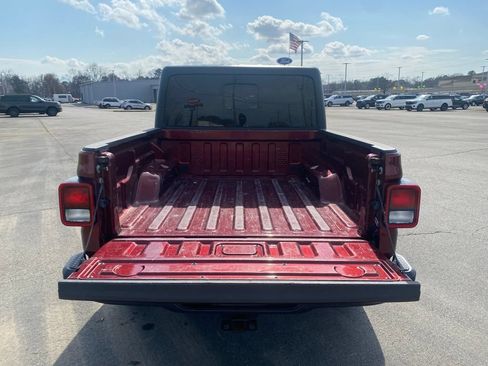 Used 2021 Jeep Gladiator Sport AWD/4WD image 9