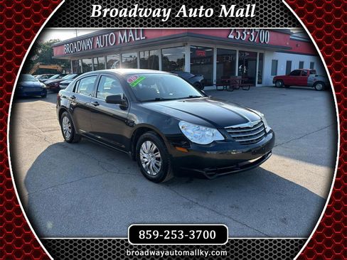 Used 2010 Chrysler Sebring Touring image 1