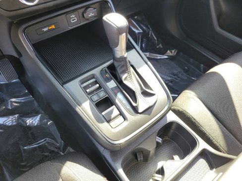 Used 2025 Honda CR-V LX image 28