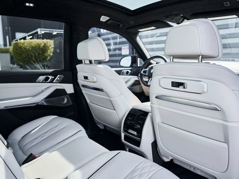 Used 2024 BMW X7 M60i w/ Executive Package AWD/4WD image 41