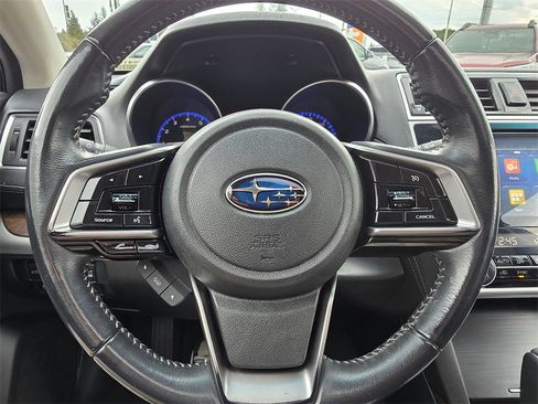 Used 2018 Subaru Outback 2.5i Limited w/ Popular Package #2 image 16