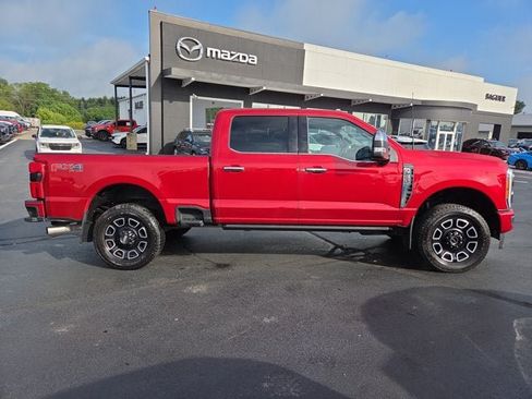 Used 2023 Ford F250 Platinum w/ FX4 Off-Road Package AWD/4WD image 6