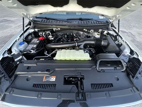 New 2025 Lincoln Navigator Reserve image 28