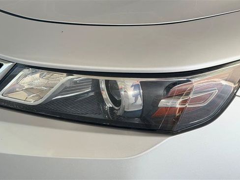 Used 2016 Chevrolet Impala LTZ FWD image 10