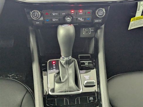 New 2026 Jeep Compass Limited w/ Sun, Sound & Navigation Group image 20