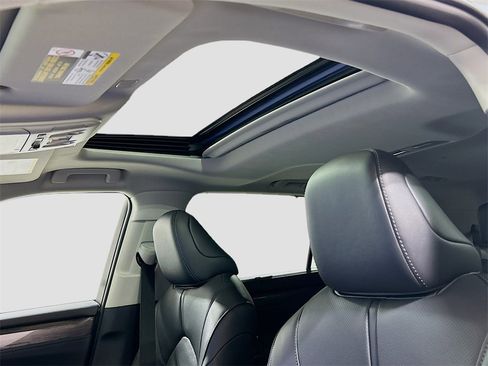 New 2026 Toyota Highlander Limited image 22
