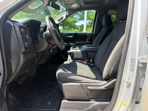 Used 2019 Chevrolet Silverado 1500 Custom w/ Custom Convenience Package AWD/4WD image 21