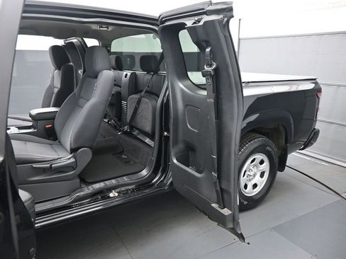 Used 2022 Nissan Frontier S w/ Technology Package image 16
