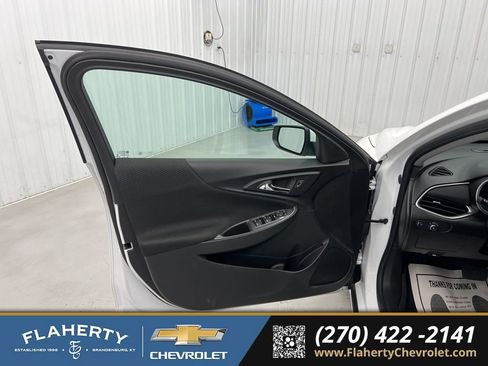 Used 2024 Chevrolet Malibu LT image 8