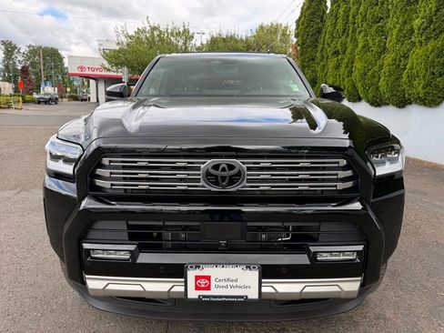 Certified 2026 Toyota 4Runner Limited AWD/4WD image 3