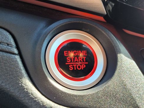 Used 2025 Honda Odyssey Sport-L image 19