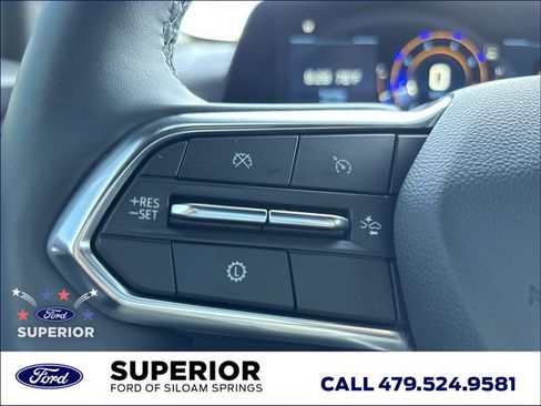 Used 2025 Chevrolet Equinox LT FWD image 23