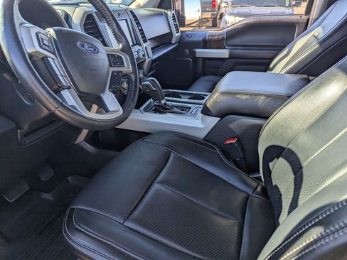 Used 2019 Ford F150 Lariat w/ Equipment Group 502A Luxury image 7