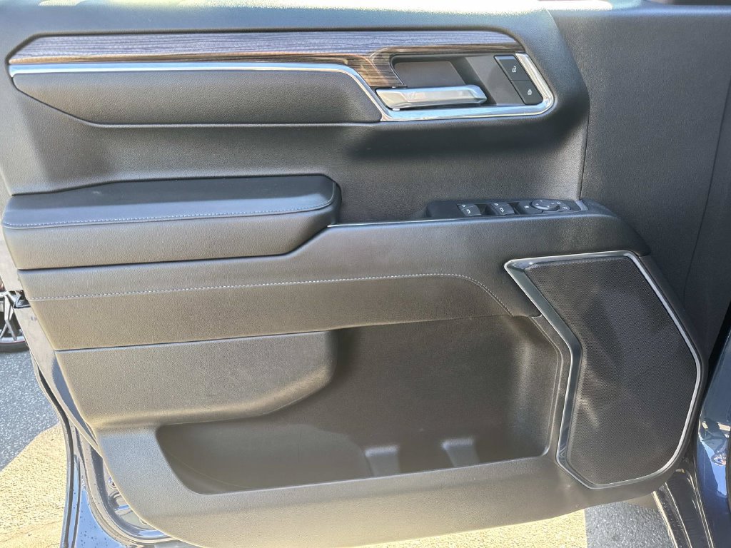 Used 2023 Chevrolet Silverado 1500 LT RWD image 15