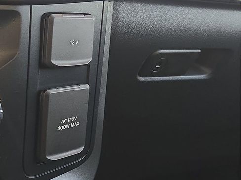 Used 2025 Ford F150 Lariat image 26