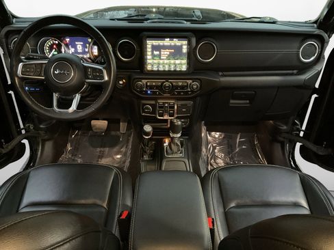 Used 2023 Jeep Wrangler Unlimited Sahara w/ Cold Weather Group image 10