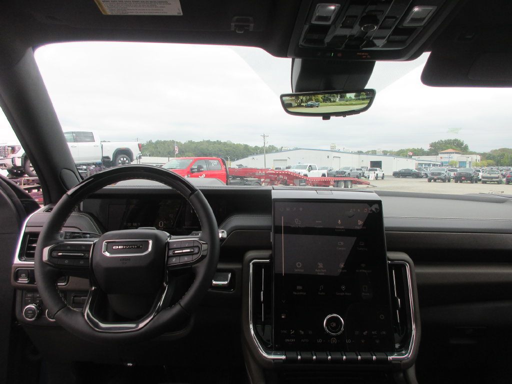 New 2026 GMC Yukon Denali Ultimate AWD/4WD image 16