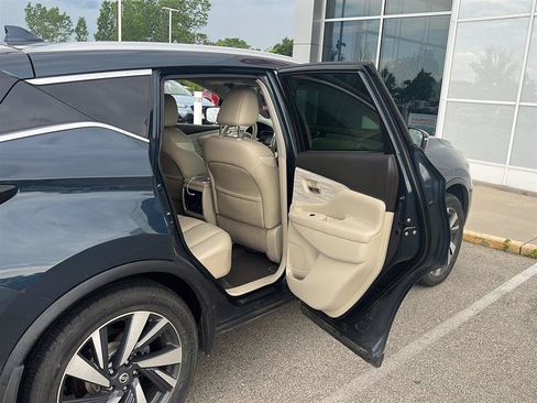 Used 2017 Nissan Murano Platinum w/ Platinum Technology Package AWD/4WD image 21