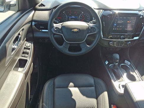 Certified 2023 Chevrolet Traverse LT w/ LT Premium Package image 11