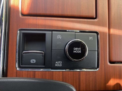 Used 2024 Lincoln Navigator L Reserve AWD/4WD image 29
