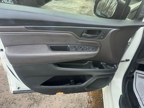 Used 2018 Honda Odyssey Touring image 43