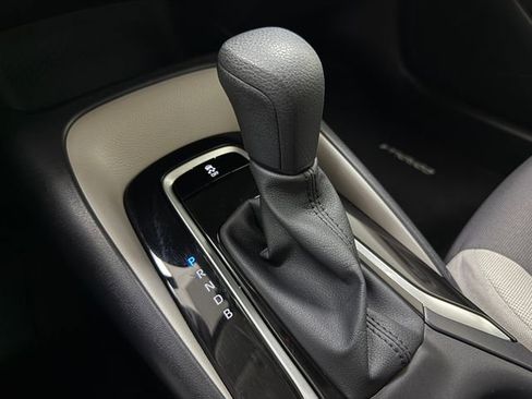Used 2026 Toyota Corolla LE FWD image 18