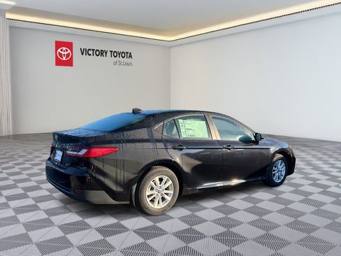 New 2026 Toyota Camry LE image 3