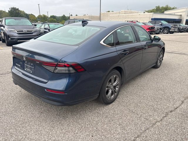 Used 2023 Honda Accord EX image 3