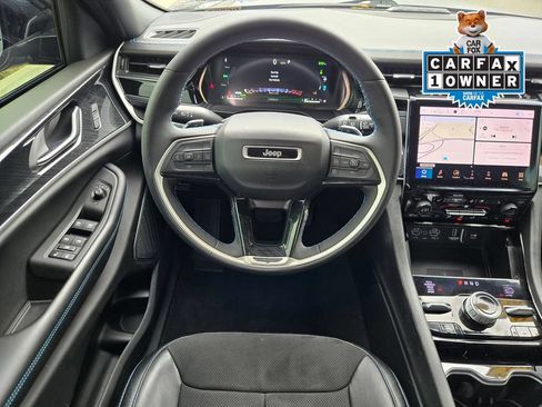 Used 2023 Jeep Grand Cherokee Trailhawk w/ Advanced Protech Group II AWD/4WD image 13