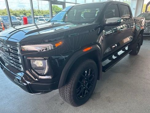 Used 2026 GMC Canyon Denali w/ LPO, Denali Black Edition AWD/4WD image 3