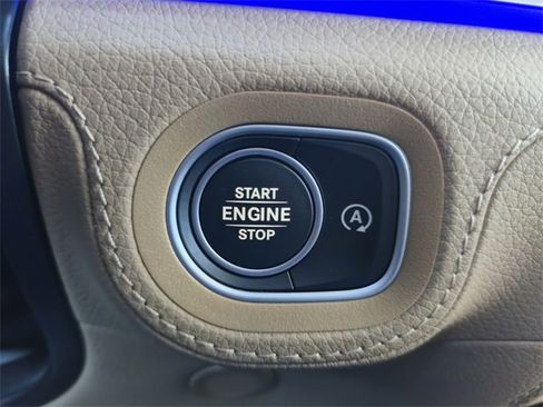 Used 2024 Mercedes-Benz GLS 450 4MATIC image 35