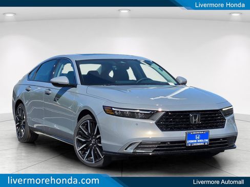 New 2026 Honda Accord Touring image 1