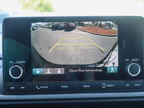 Used 2025 Honda CR-V Sport image 25