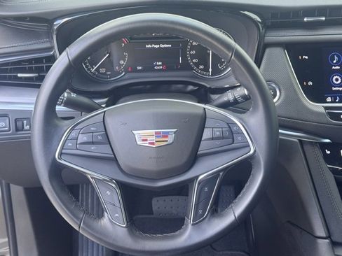 Used 2023 Cadillac XT5 Luxury image 21