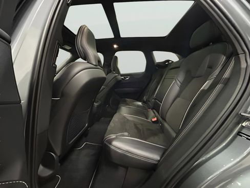 Used 2019 Volvo XC60 T5 R-Design w/ Protection Package Premier image 28