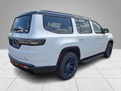 New 2026 Jeep Grand Wagoneer 4WD image 4