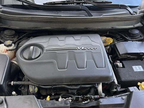 Used 2018 Jeep Cherokee Limited w/ High Altitude Package image 22