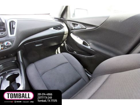 Used 2022 Chevrolet Malibu LT image 11