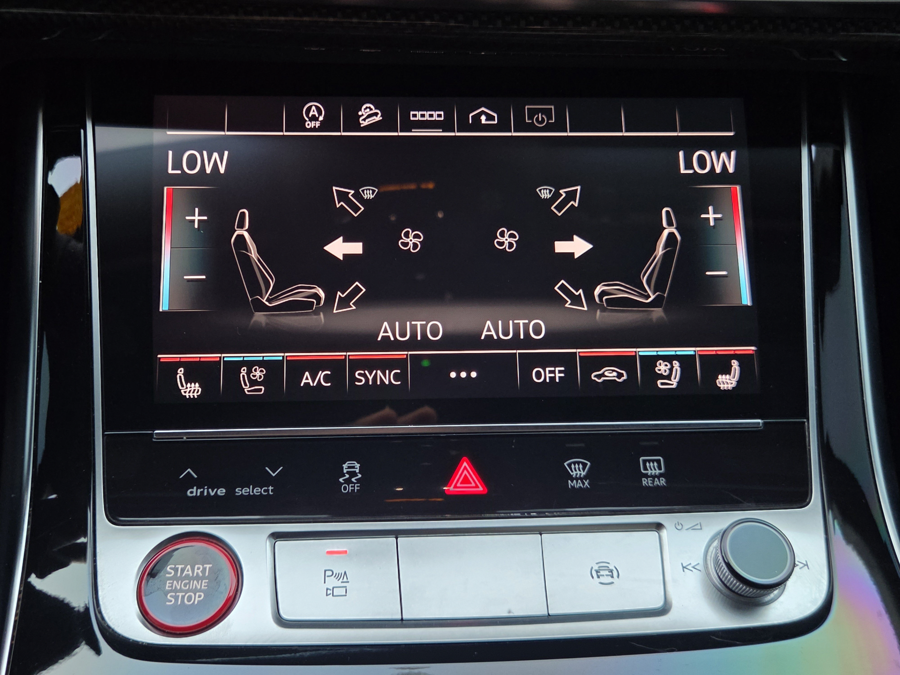 Used 2024 Audi SQ7 Premium Plus AWD/4WD image 23