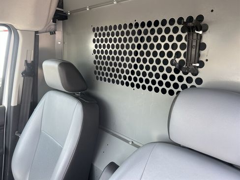 Used 2015 Ford Transit Connect XL FWD image 12