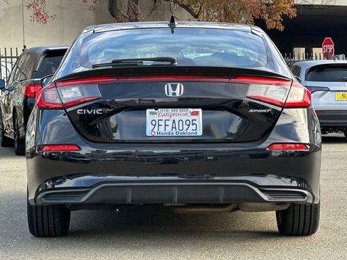 Used 2023 Honda Civic Sport image 5