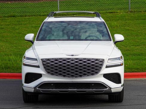 Used 2025 Genesis GV80 3.5T Prestige AWD/4WD image 3