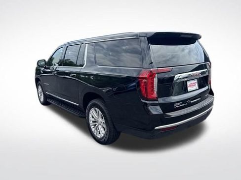 Used 2024 GMC Yukon XL SLT AWD/4WD image 5